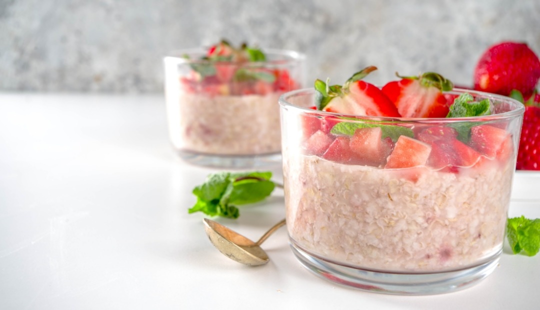 Image for Discover 3 Tasty and Creative Overnight Oats Recipes for Breakfast Delight