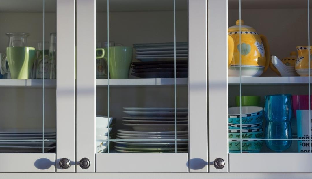 Image for Master Kitchen Organization: 8 Essential Steps to Clean and Tidy Your Cabinets Efficiently