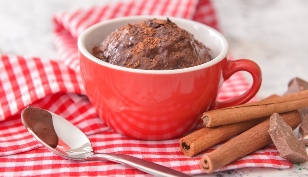 Image for Three Simple Microwave-Only Chocolate Desserts You Can Make in Minutes